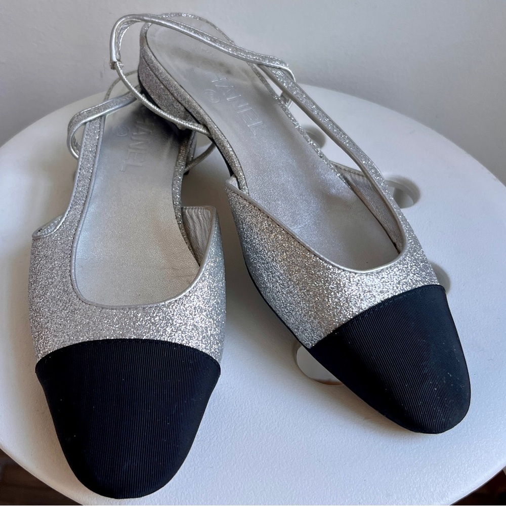 Chanel classic slingback flats silver sparkle, black grosgrain toe cap 38